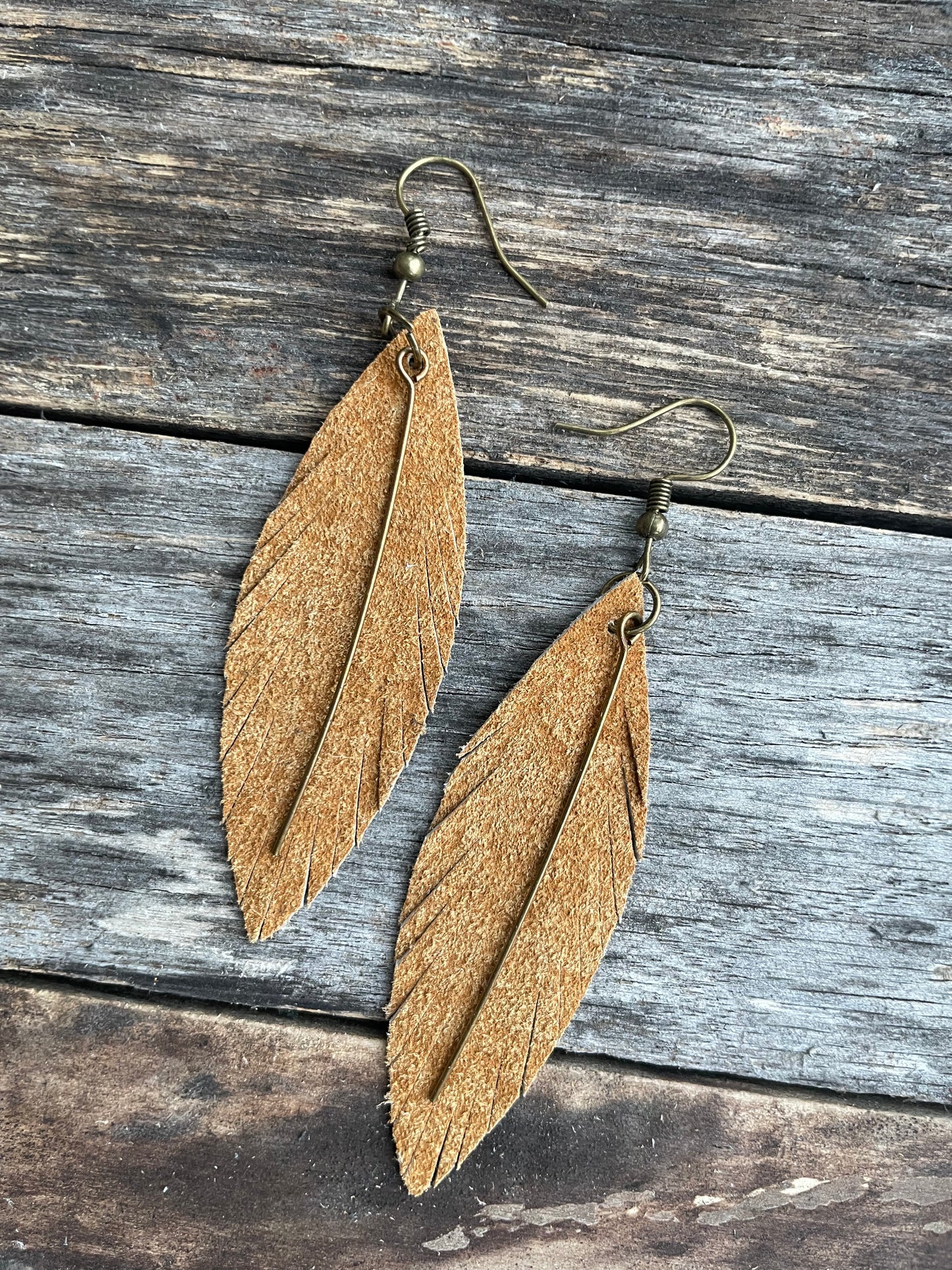 Leather Feather Earrings w/ Antique Bronze Eyepin